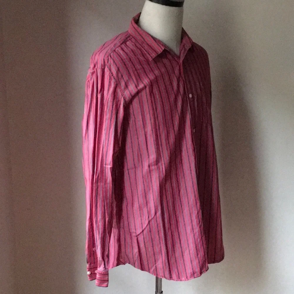 Banana Republic Striped Button Down Shirt in 100% Red Cotton (sz XL)